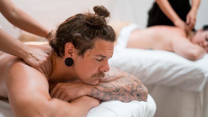 Relax Head to Toe Relax Head to Toe Massage