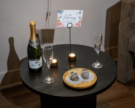 Zen’d Out Massage Spa in Englewood